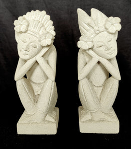 Home Decor. Sandstone Statuettes, Dreaming Couple Romantic Sculptures, "Mimpi".