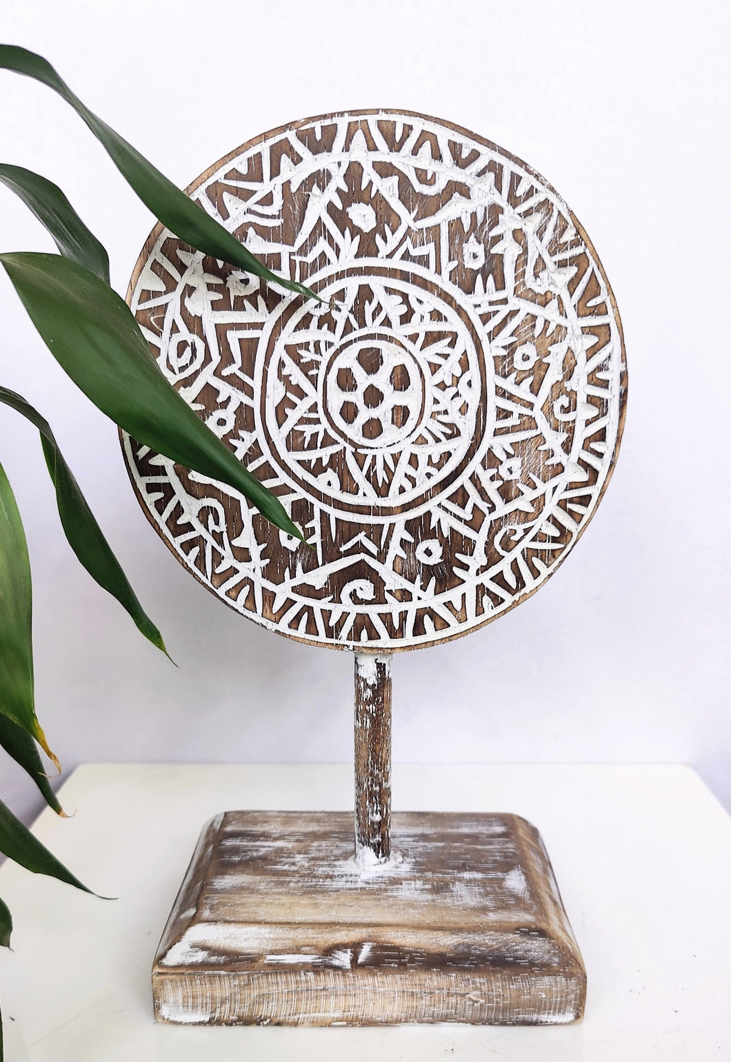 Home Decor: Tabletop Showpiece. Carved Wooden Disc Tribal Design Decor On Stand.