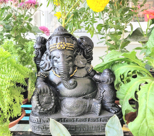 Home Decor Idol. Table / Garden statue.
An exquisite and unique stone sculpture of Lord Ganesha, Resting.