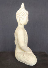 TABLE - OUTDOOR DECOR: Beautiful Stone Meditating Buddha, sitting in Lotus Pose.