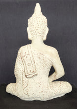 TABLE - OUTDOOR DECOR: Beautiful Stone Meditating Buddha, sitting in Lotus Pose.