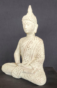 TABLE - OUTDOOR DECOR: Beautiful Stone Meditating Buddha, sitting in Lotus Pose.