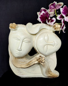 Home Decor: Table - Outdoor Statue.
Beautiful and Unique Sculpture of The Dream Couple in stone.